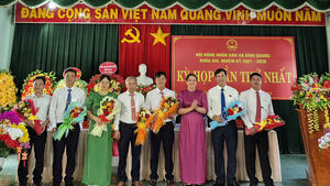 Kỳ họp lần thứ nhất HĐND xã Vĩnh Quang khóa XIII