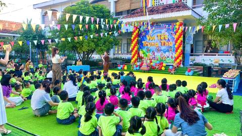 Hình ảnh hoạt động Tết trung thu trên địa bàn xã Vĩnh Quang