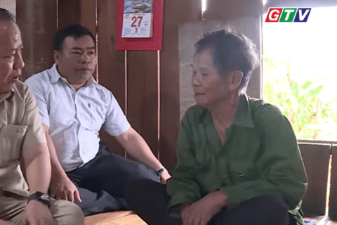 Trưởng Đoàn đại biểu Quốc hội tỉnh Châu Ngọc Tuấn thăm gia đình chính sách